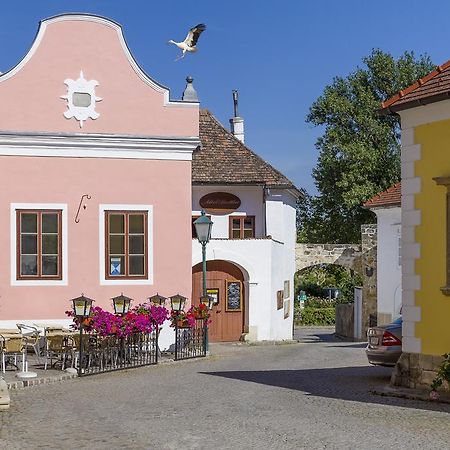 Unser Rosa Haus Fuer Sie Rust Værelse billede